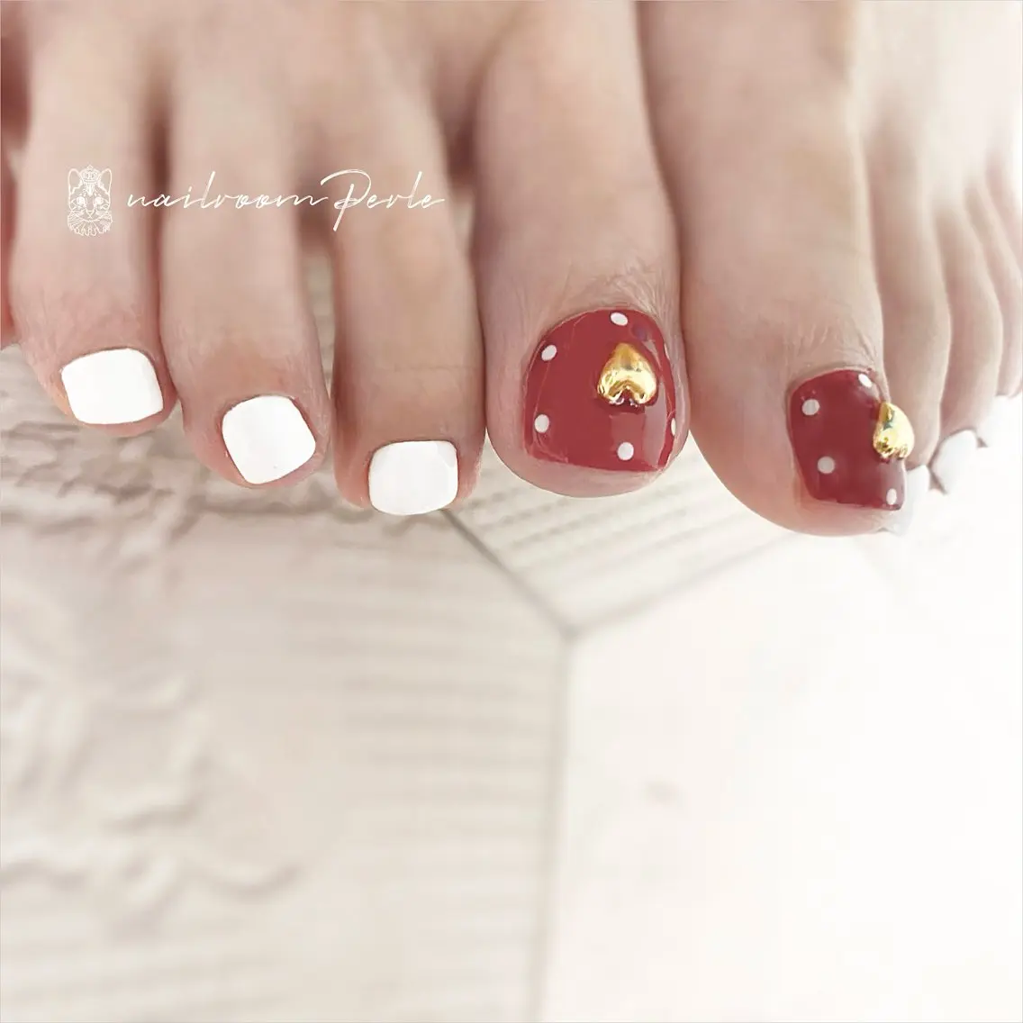 ネイル フットネイル フットネイル nail room Perleのネイルデザイン