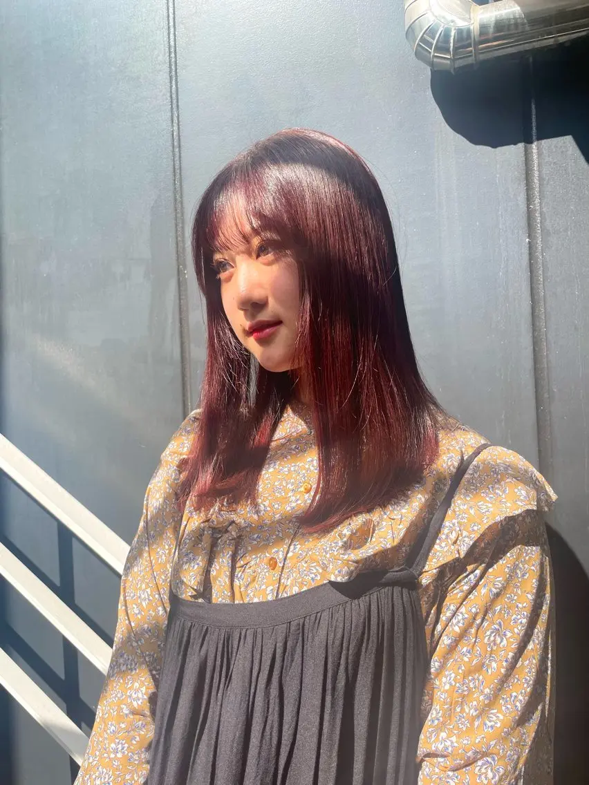 セミロング カラー ヘアアレンジ ブリーチ ブリーチなしカラー ピンクカラー 💙韓国レイヤー 寒色カラー💙のヘアスタイル