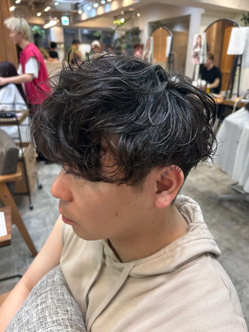 パーマ メンズ TSUMUGI ／ハイトーン🎀のヘアスタイル