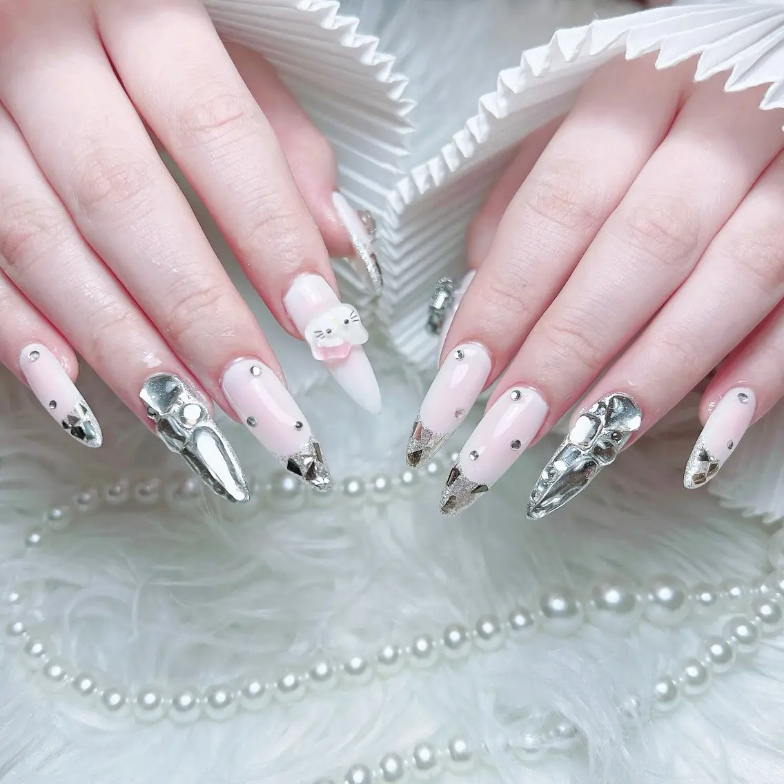 ネイル Ugirl Nail Pinpin🤍のネイルデザイン