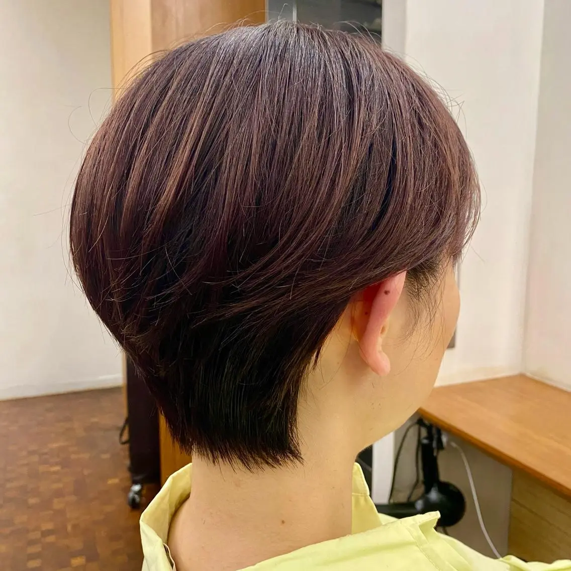 ショート カラー 似合わせレイヤー/ ケアパーマ/高倉のヘアスタイル