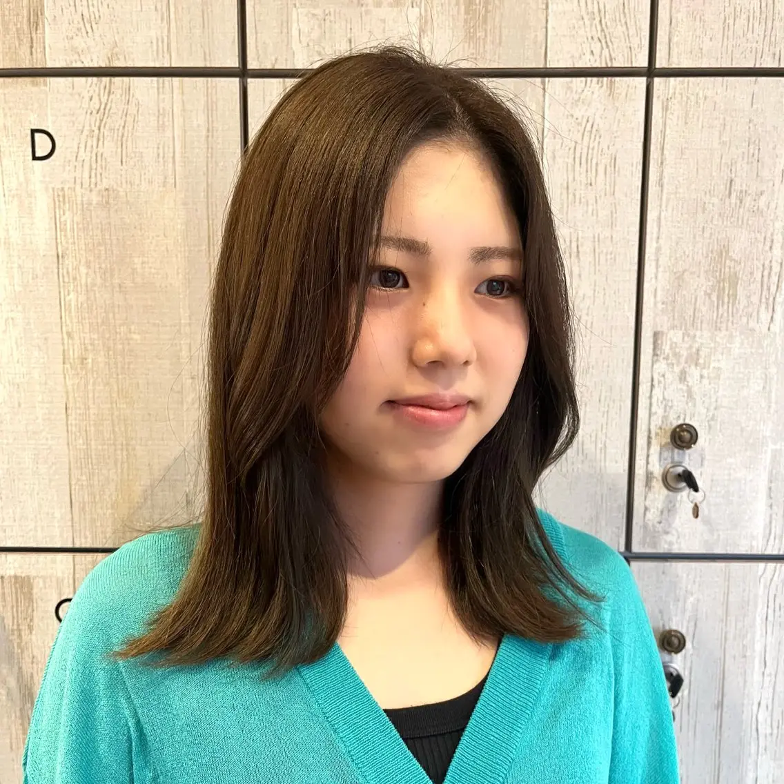 ミディアム カラー ブリーチ ダブルカラー ブリーチなしカラー カット ヘアカラー トリートメント ♡ナナコ♡ レイヤー /ブリーチ/艶髪のヘアスタイル