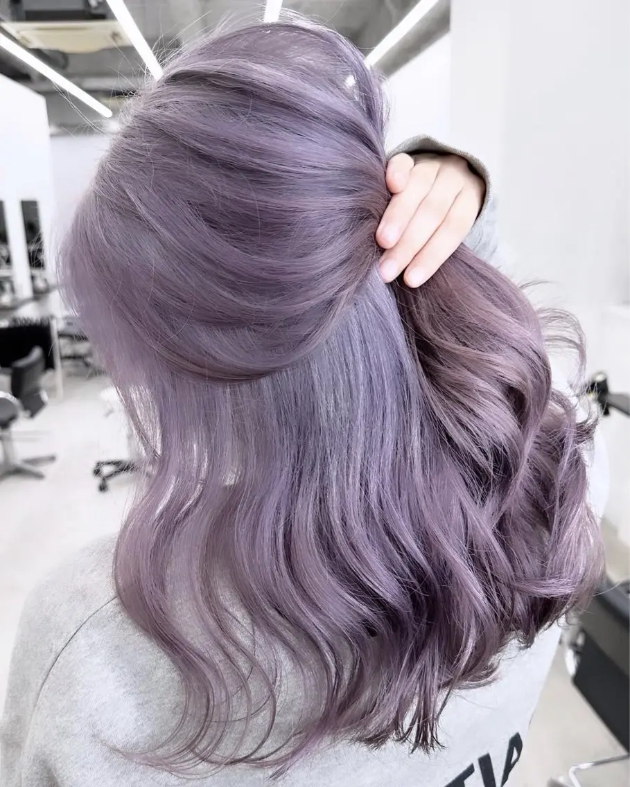 ロング カラー ヘアアレンジ ベージュカラー ブリーチ 抜きっぱなしブロンド ブロンド ブラウンカラー 原宿ハイトーンカラー 🌼みるい🌼のヘアスタイル