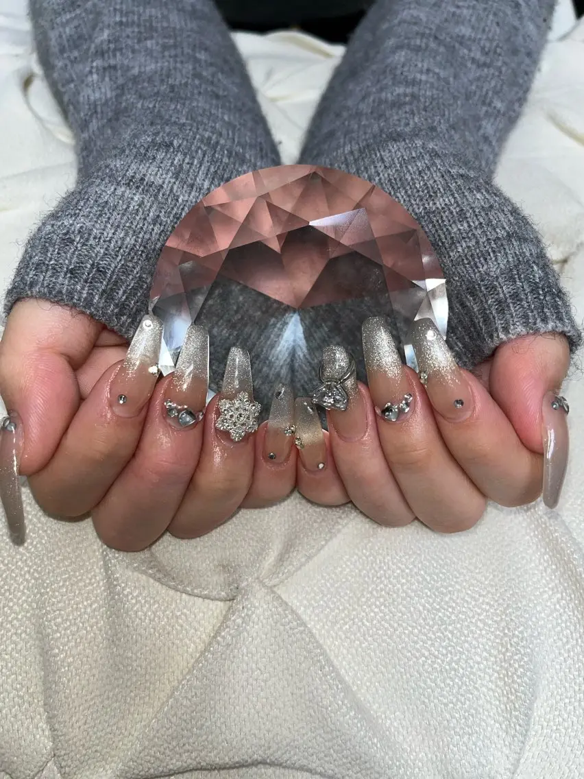 ネイル ハンドネイル nail.salon .Reversalのネイルデザイン