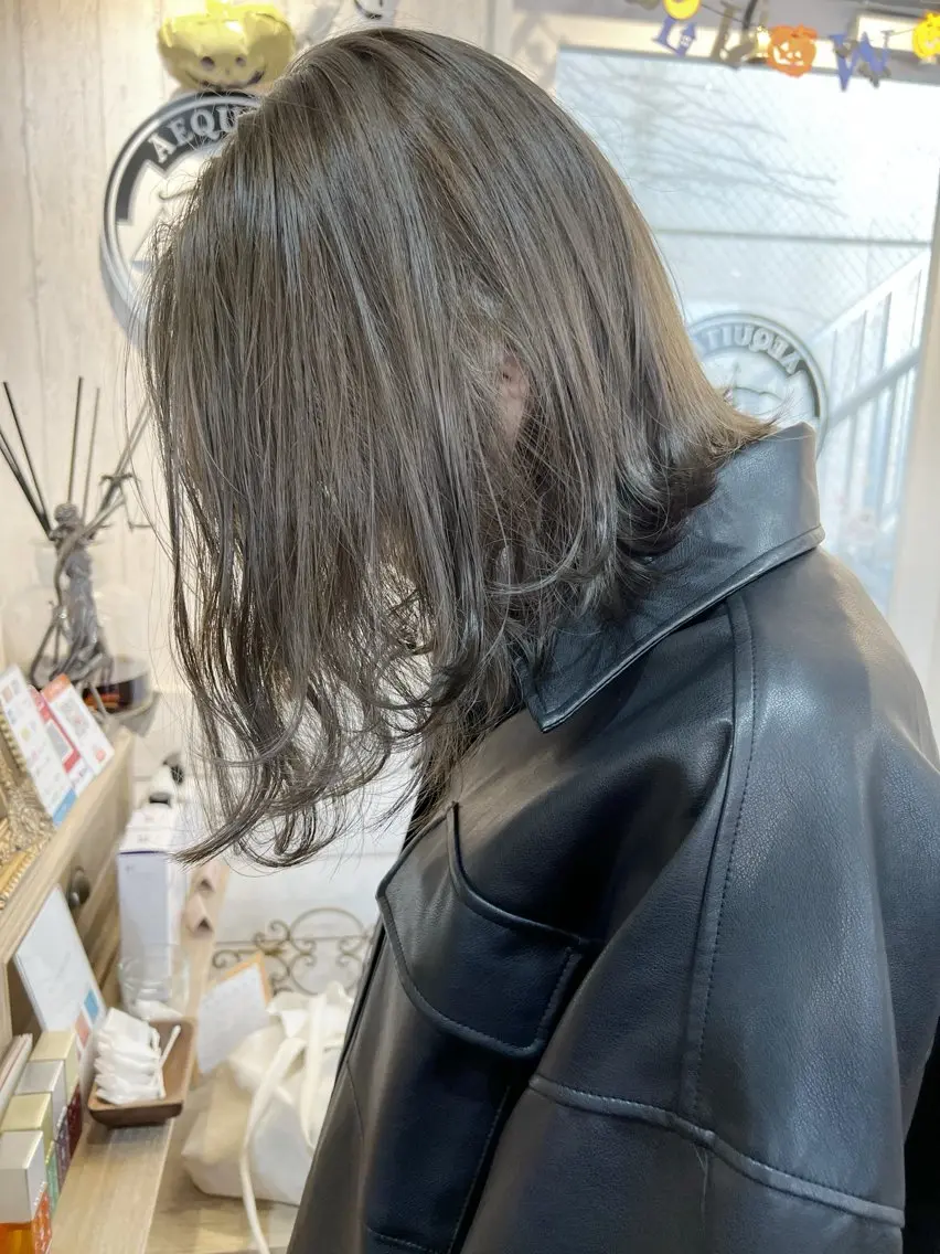 【🍭ナチュラルカラーの柔らかい色が好きな方🍭ミニモ学割🍭】ブリーチなしダブルカラーの写真