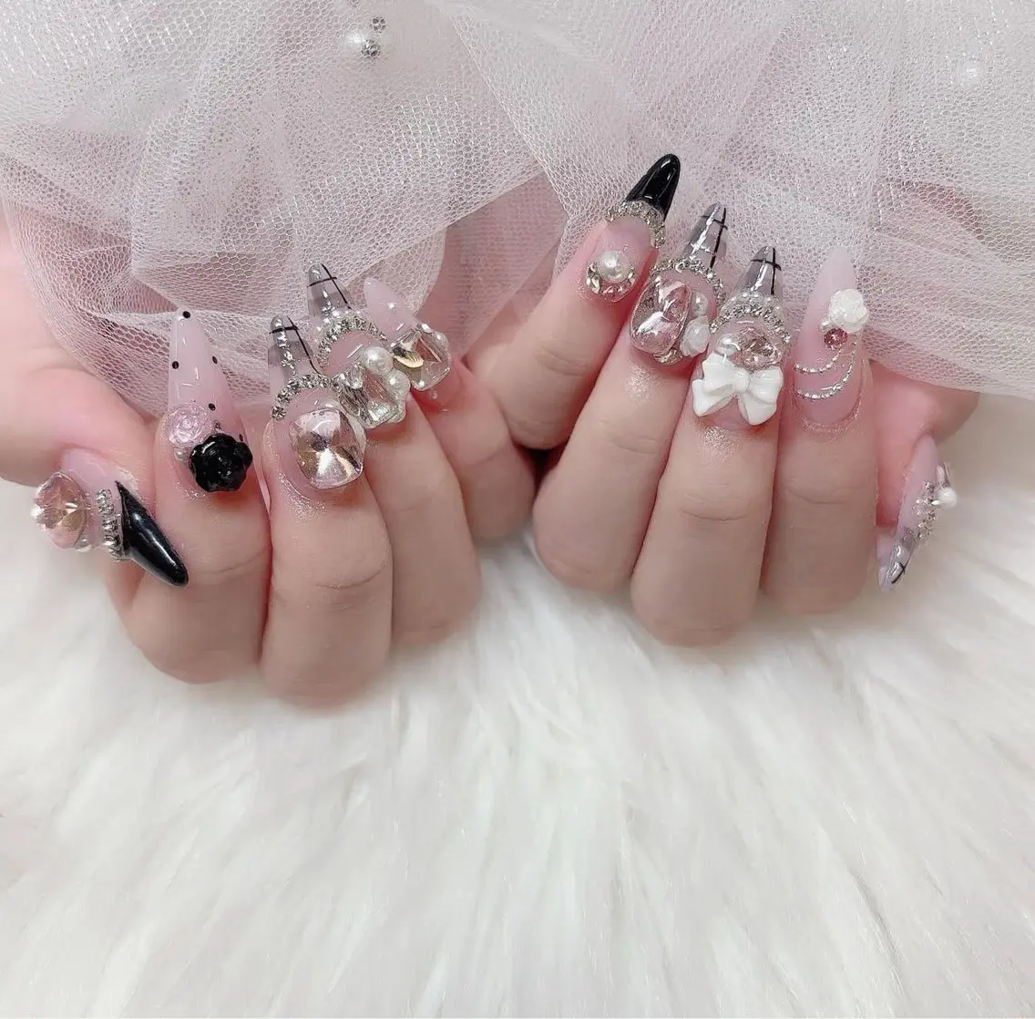ネイル アートネイル グラデーション キラキラネイル ニュアンスネイル オフィスネイル ZUZU AMEE NAILのネイルデザイン
