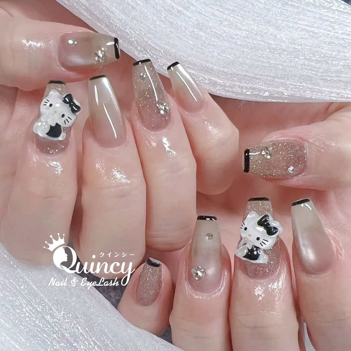 ロング ハンドネイル Quincy ネイル&アイラッシュのマツエク・マツパデザイン