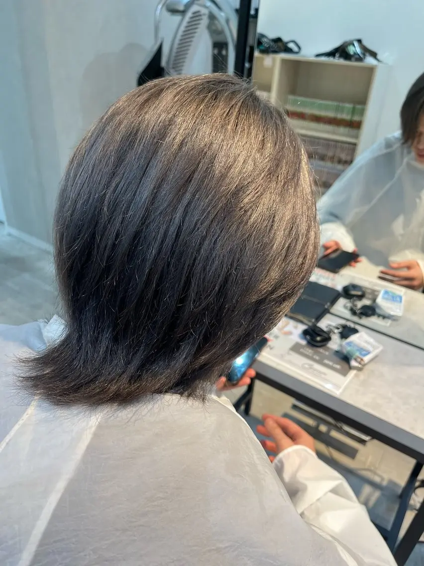 カラー 山口 留奈のヘアスタイル
