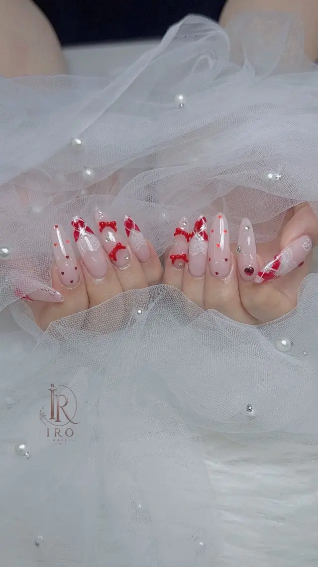 ネイル ハンドネイル IRO Nail Studioのネイルデザイン