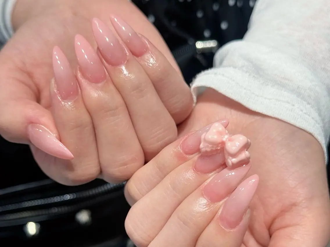 ネイル チークネイル ドット フレンチネイル グラデーション ハート ハンドネイル ハンドケア Eli Muse 新宿ネイルのネイルデザイン