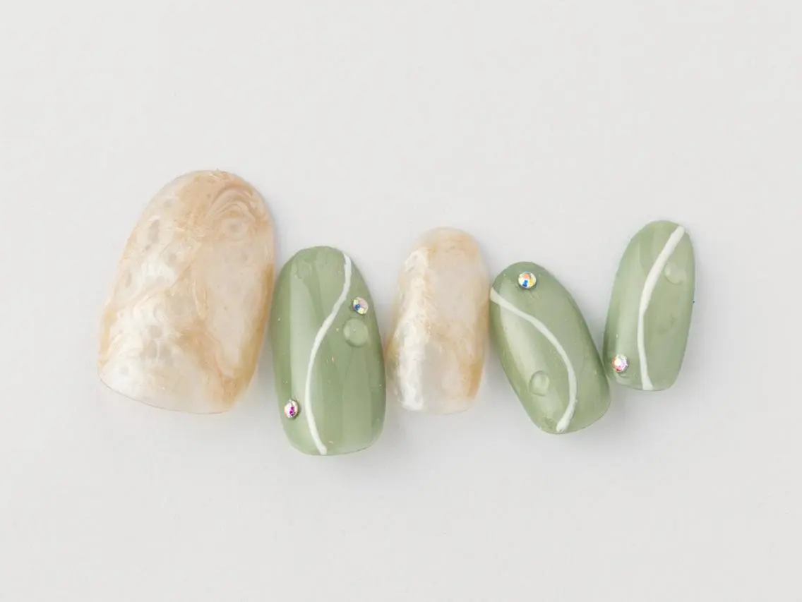 ショート TiaryNail まほのネイルデザイン