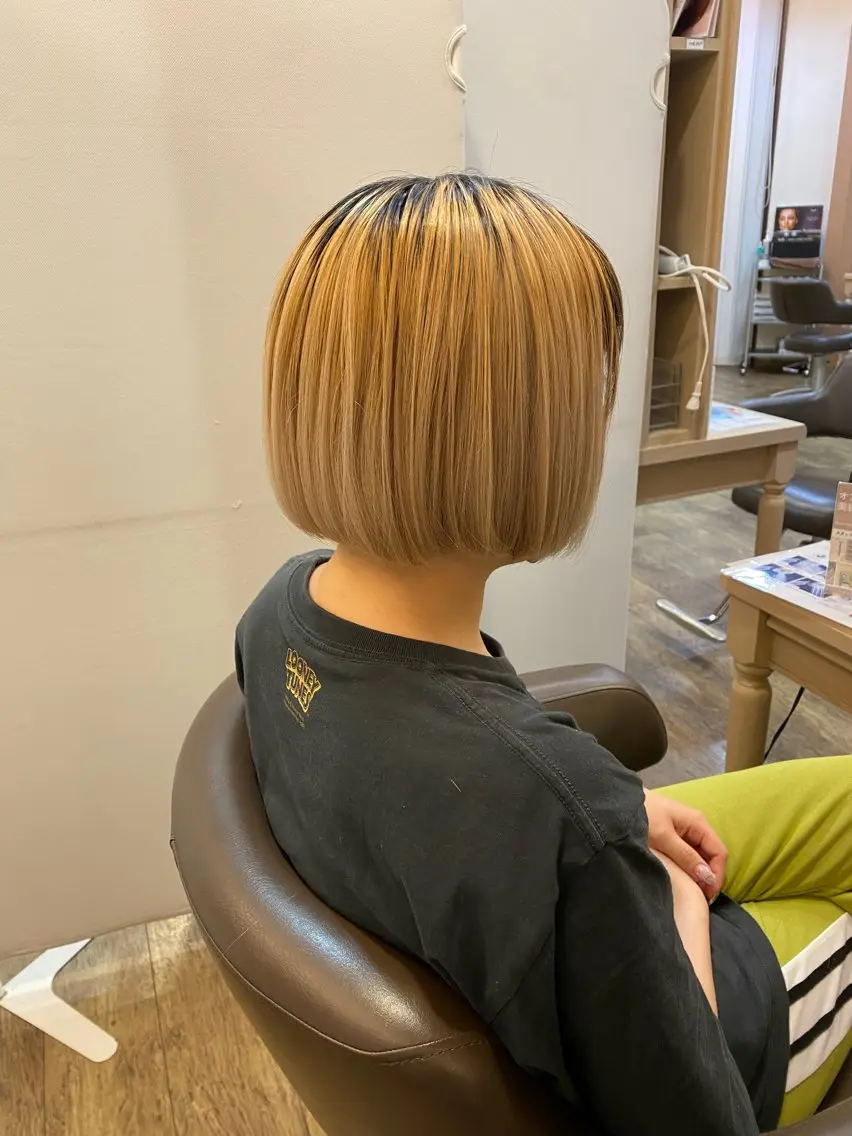 ショート ボブ ショートヘア 長嶋 花梨のヘアスタイル