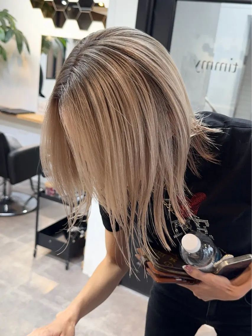 ミディアム カラー ブリーチ カット ヘアカラー サクマ リョウジのヘアスタイル