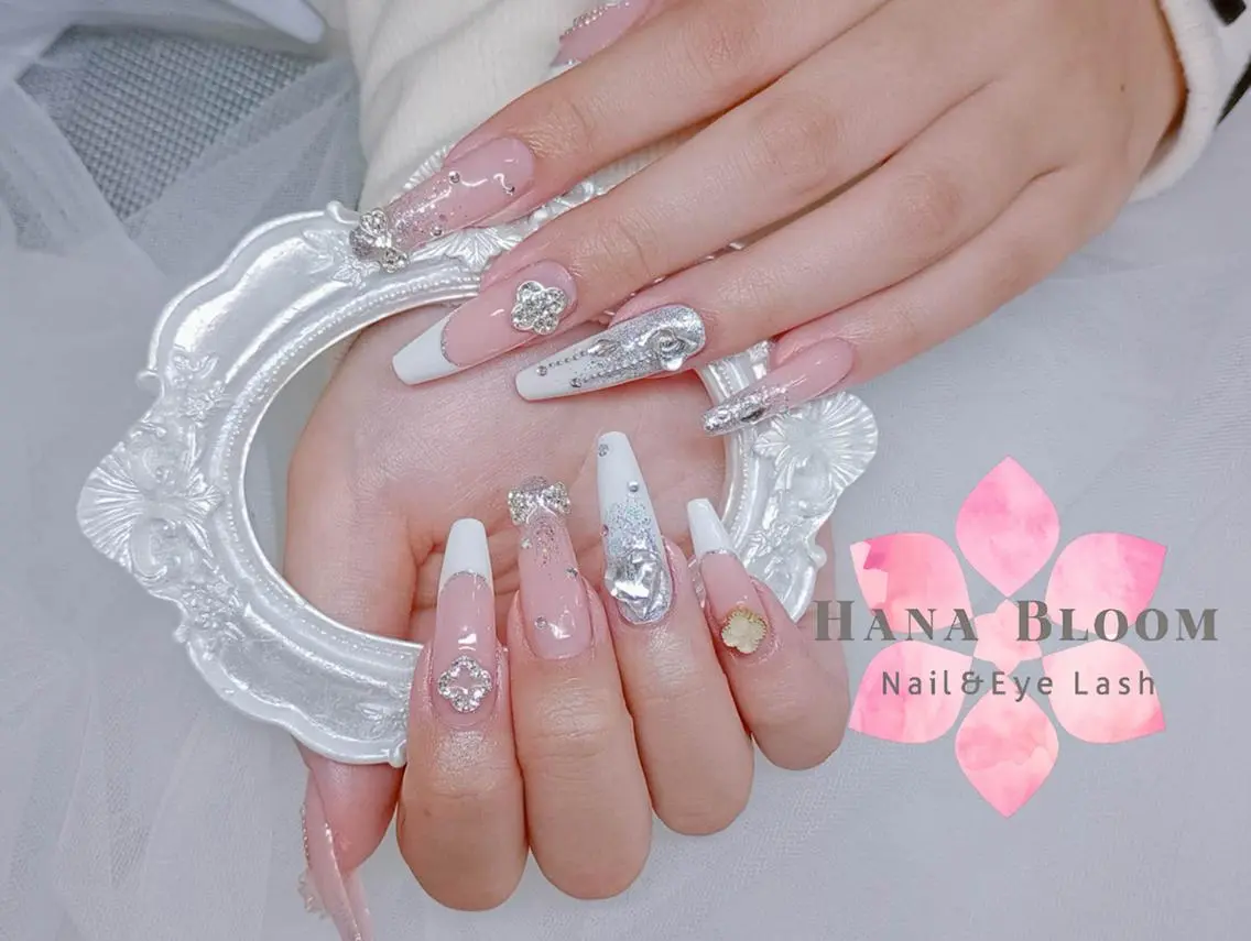 ネイル 長さ出し フレンチネイル ジェルネイル ガラスフレンチ 韓国ネイル Hana Bloom Nail💛Rinaのネイルデザイン
