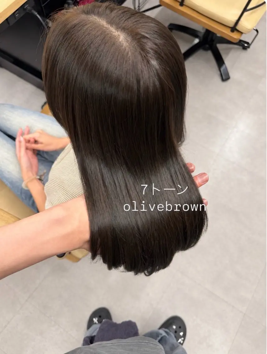 カラー ブラウンカラー オリーブブラウン カット ヘアカラー 京谷 日向のヘアスタイル