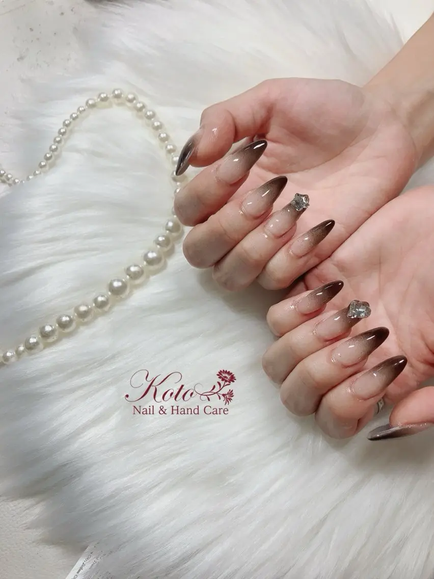 ネイル 長さ出し ジェルネイル グラデーション 持ち込み ニュアンスネイル ハンドネイル Nail Salon KOTOのネイルデザイン