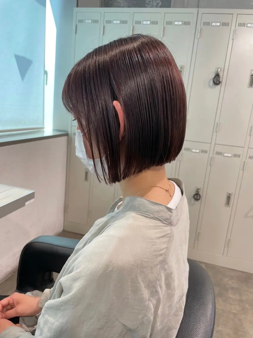 ショート カラー 切りっぱなしボブ 前下がりボブ ボブ カット ヘアカラー トリートメント ヘアセット 【縮毛矯正ブリーチ】 MANATO🌈のヘアスタイル