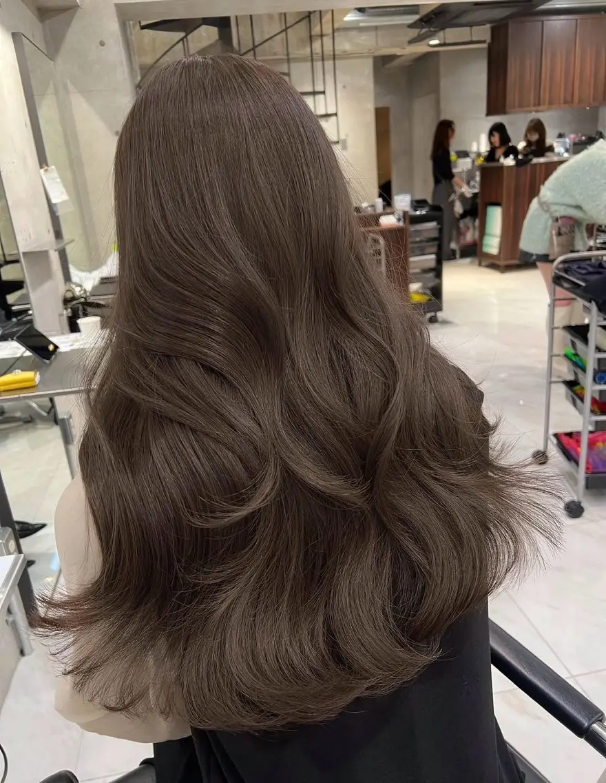 カラー SHUN/ 赤み消しカラーのヘアスタイル