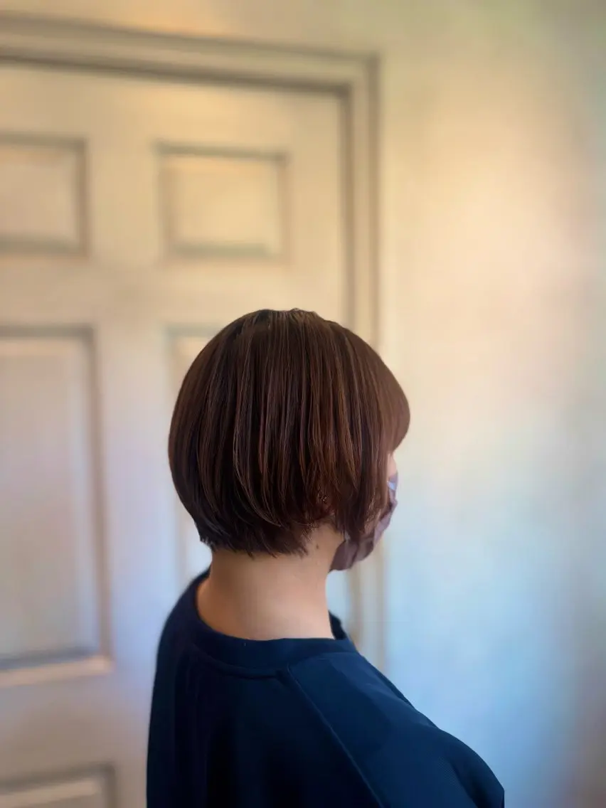 ショート カット 透明感カラー💜 モテ髪 空陽💙のヘアスタイル