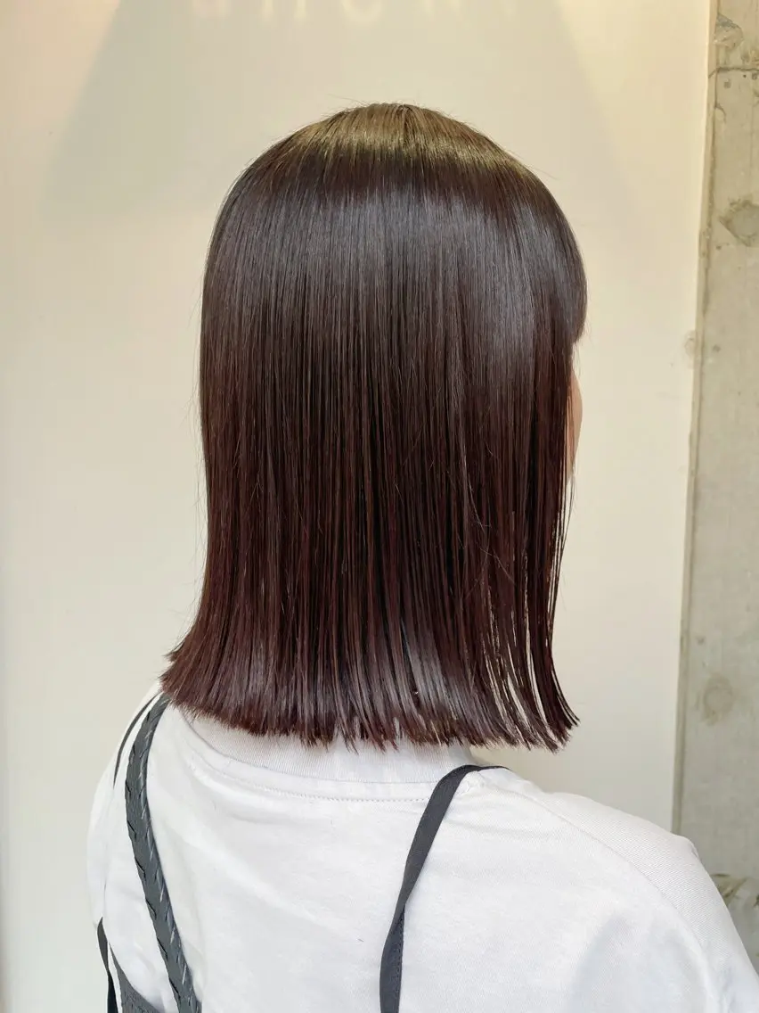ミディアム 外ハネヘア カット ヘアカラー トリートメント 暖色カラーボブカット 🍇⛄️佐藤愛里のヘアスタイル