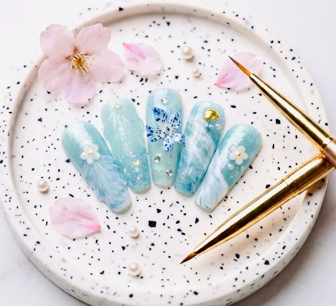 ネイル キラキラネイル ストーンネイル Michan Nailのネイルデザイン