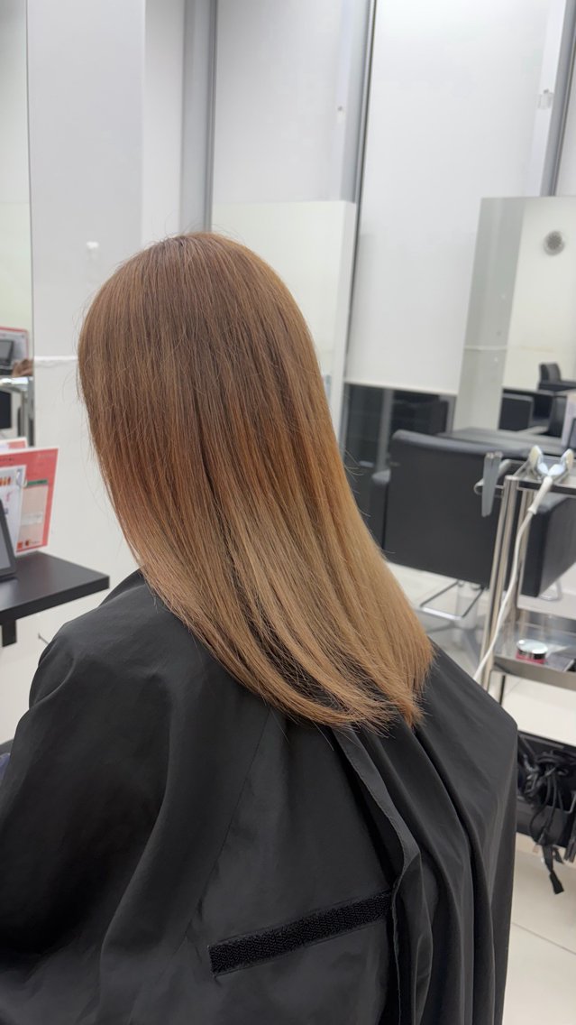 セミロング カラー ヘアカラー トリートメント カラーモデル募集中 🩷ALIVE 七海のヘアスタイル