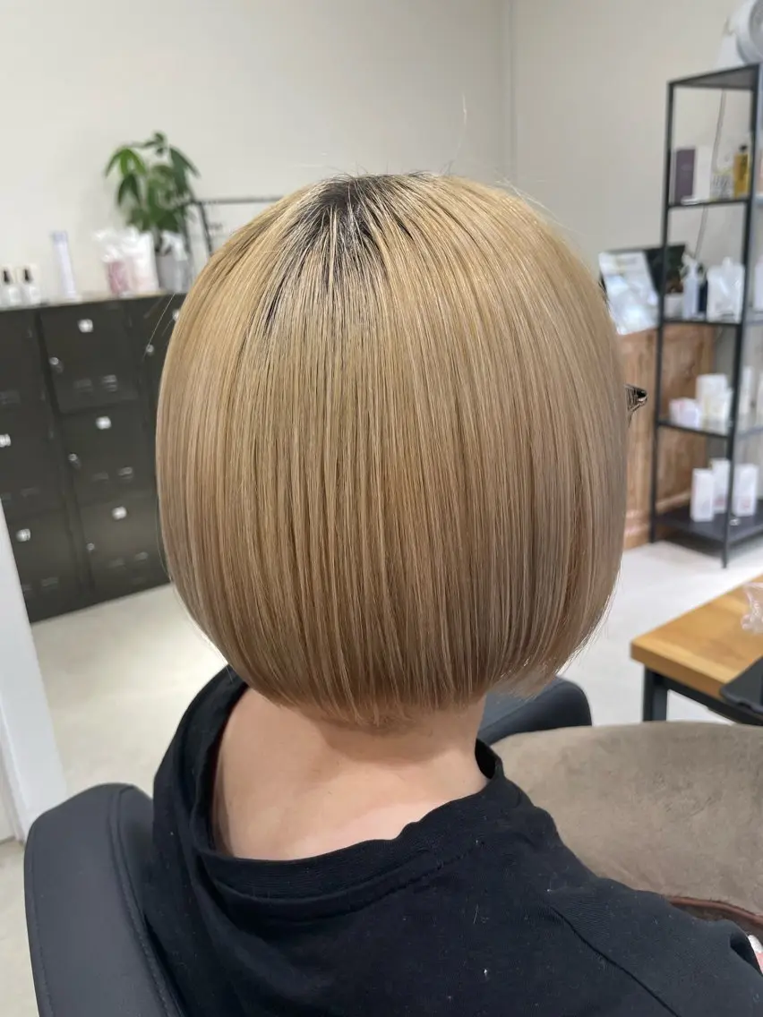 ショート ボブ anB Bのヘアスタイル