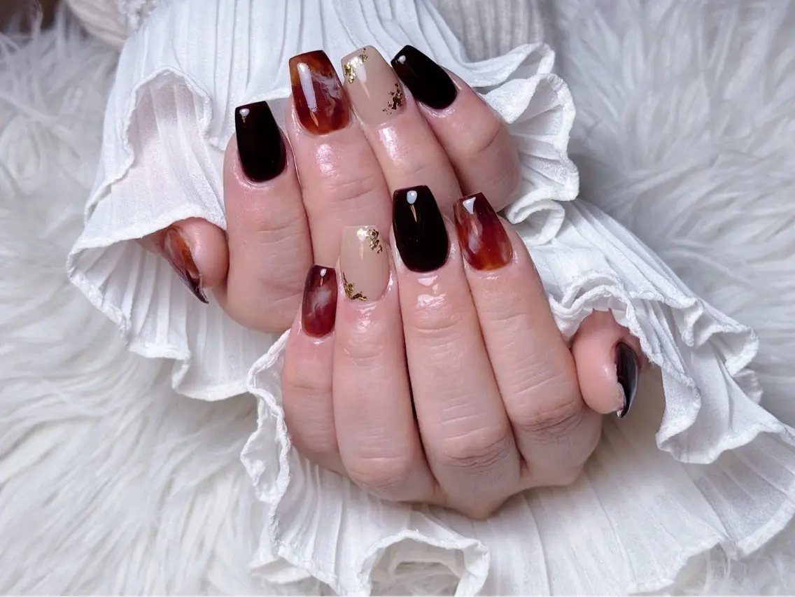 ネイル チークネイル 長さ出し フラワーネイル フレンチネイル ガーリー ハンドネイル ハンドケア NEW NAIL 池袋のネイルデザイン