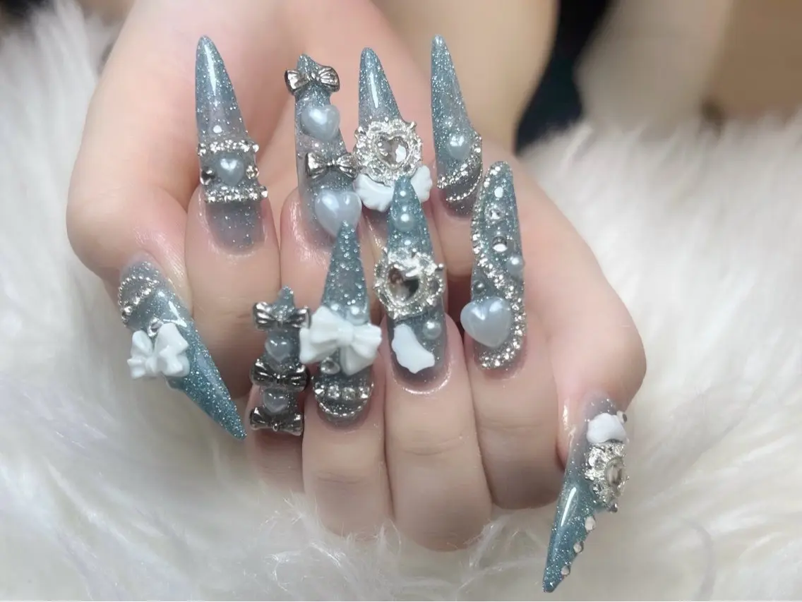 ネイル キラキラネイル ハンドネイル Kei Nail Salonのネイルデザイン