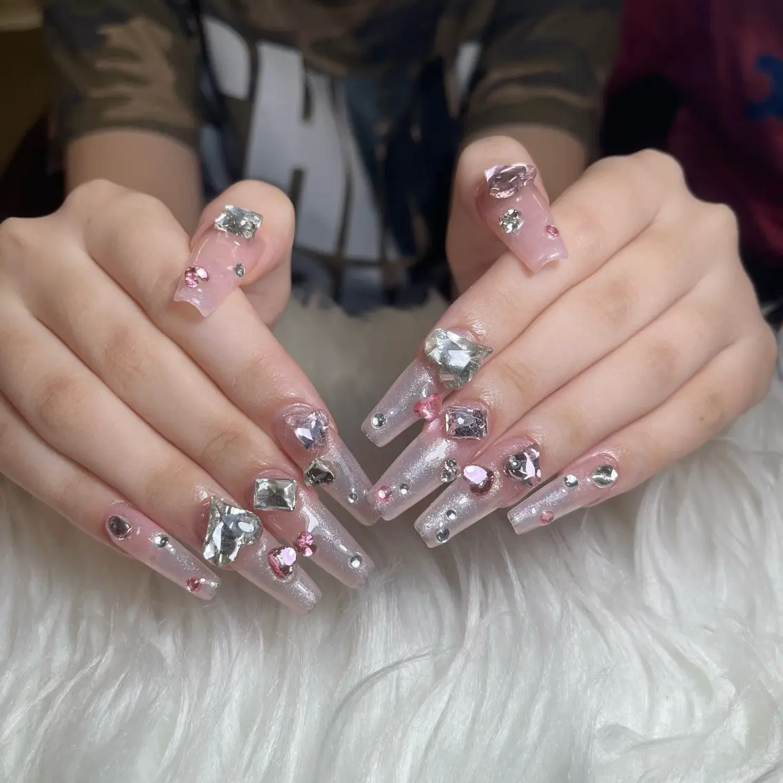 ネイル ハンドネイル NiJi Nailsのネイルデザイン