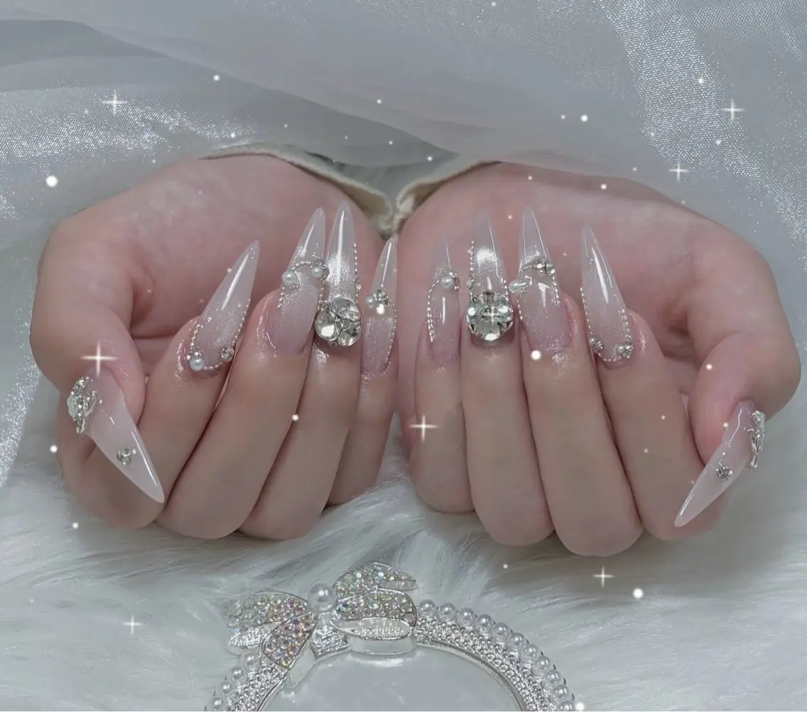ネイル ハンドネイル YURI NAILのネイルデザイン