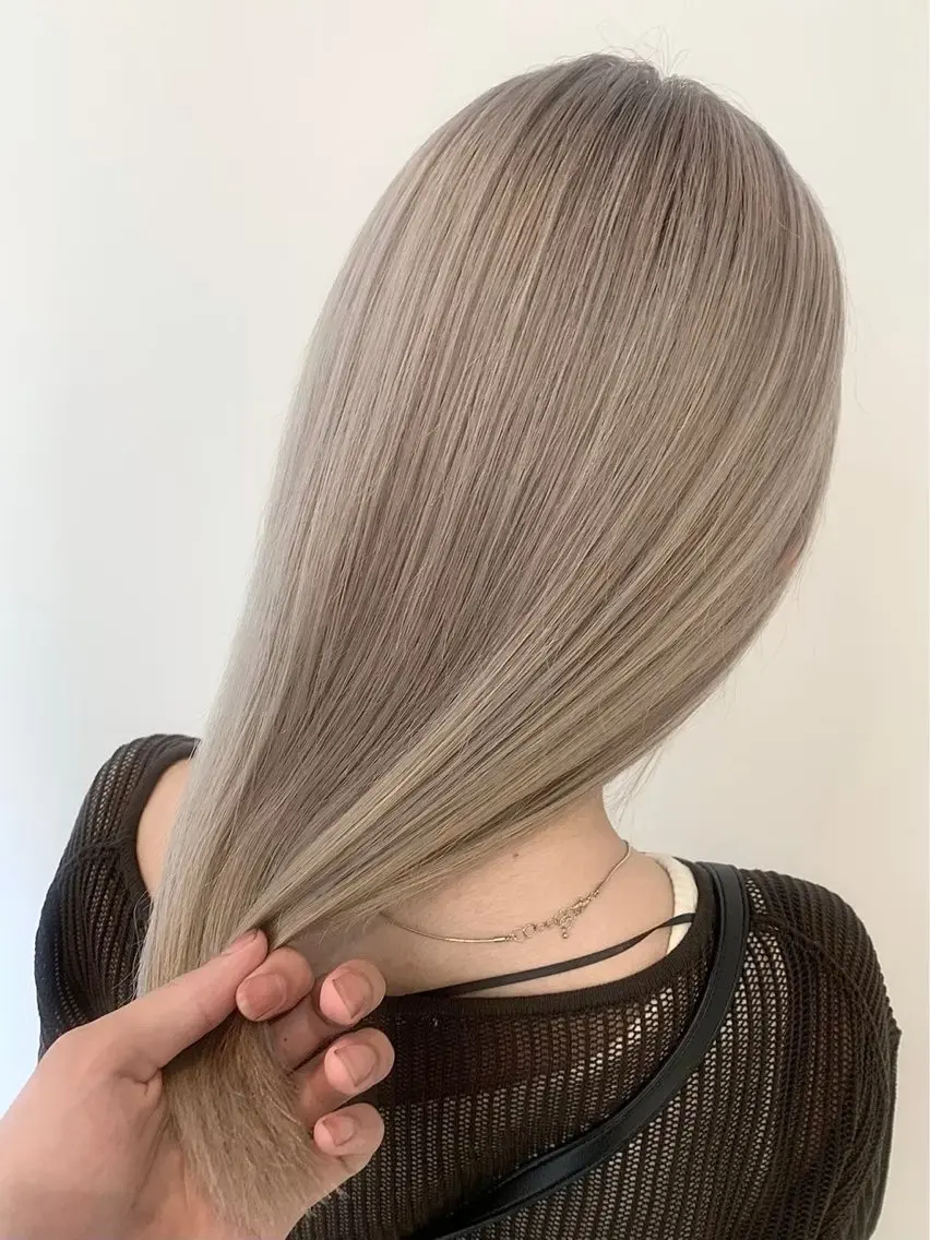 カラー ベージュカラー ブロンド グレージュ ラベンダーカラー ミルクティーベージュ ヘアカラー ブリーチカラー✨/ メンズ特化🔥翔太のヘアスタイル
