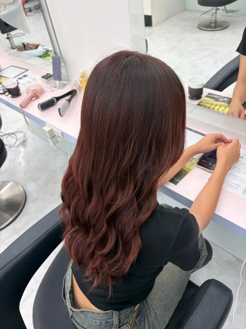 セミロング カラー ヘアカラー 💎トレンドカラー 💎桃羽のヘアスタイル