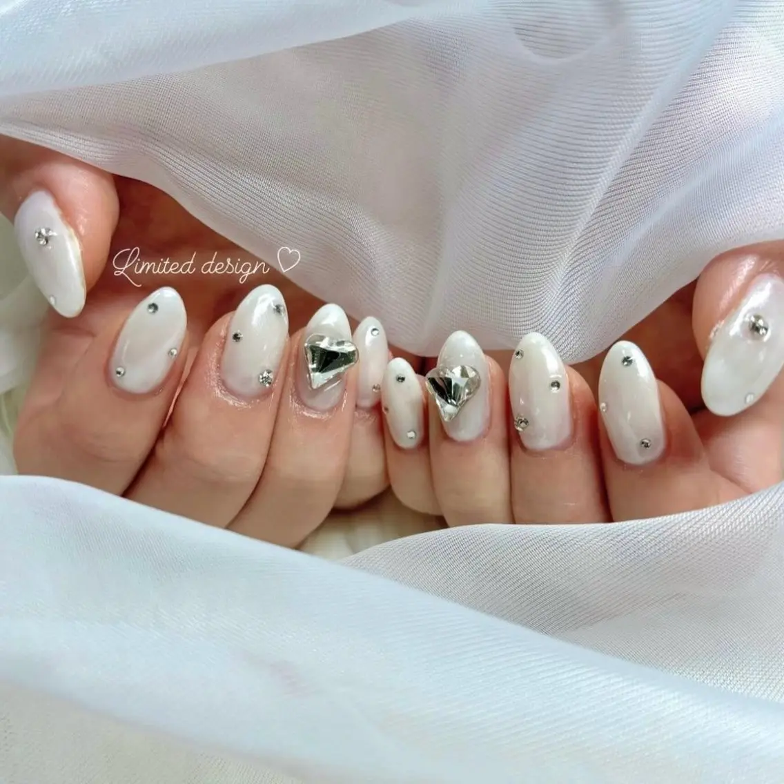 ネイル ハンドネイル Sii nail 🤍SAKIのネイルデザイン