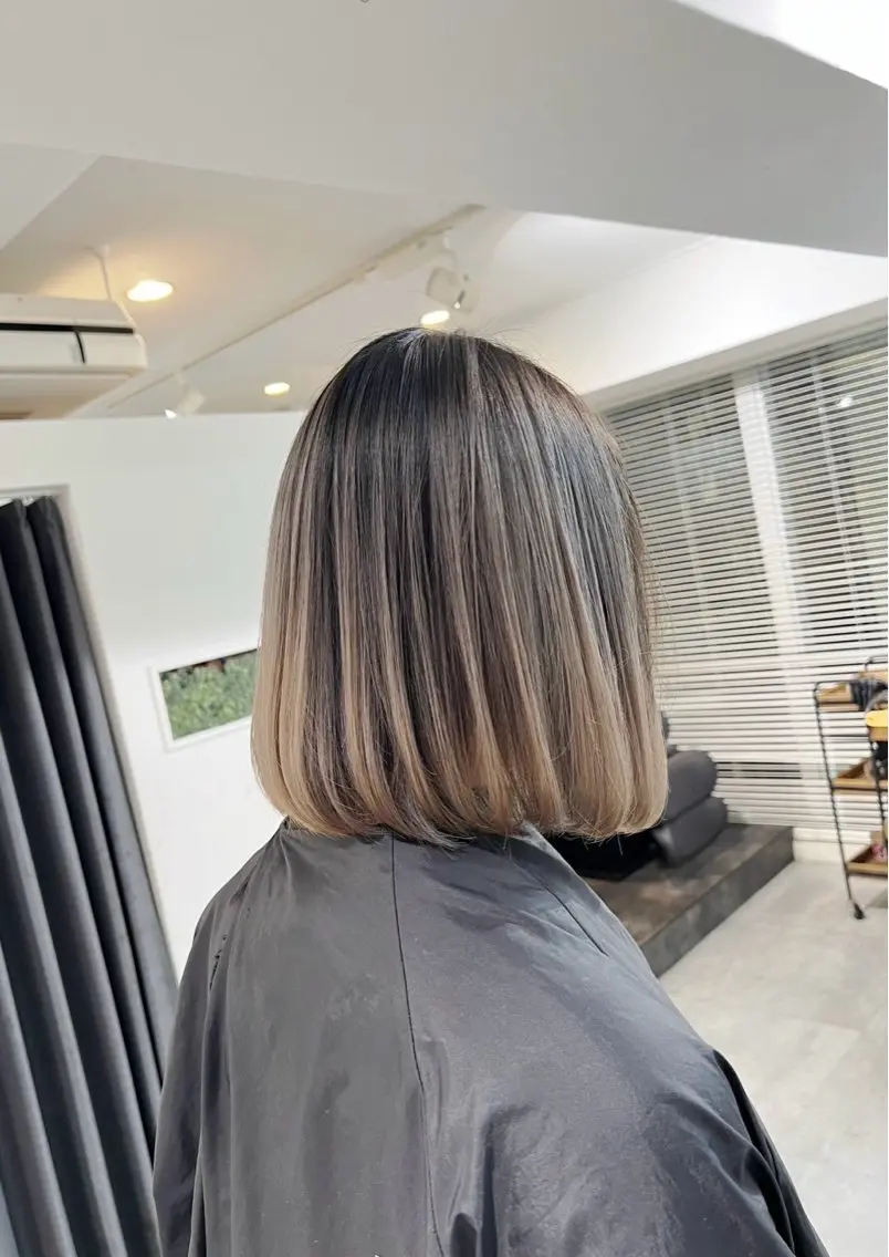 ショート カラー バレイヤージュ ベージュカラー レイヤーカット 指名数No.1 /NAOYAのヘアスタイル