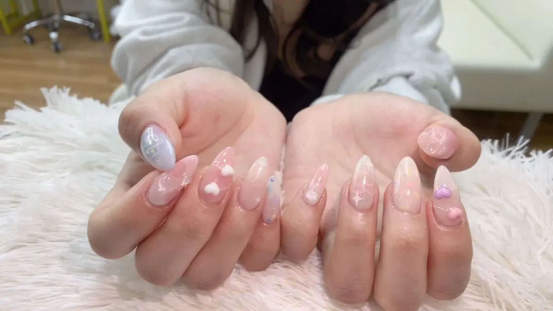 ネイル 成人式 フレンチネイル グラデーション 韓国ネイル マグネットネイル ハンドネイル Squen Nail shinjukuのネイルデザイン