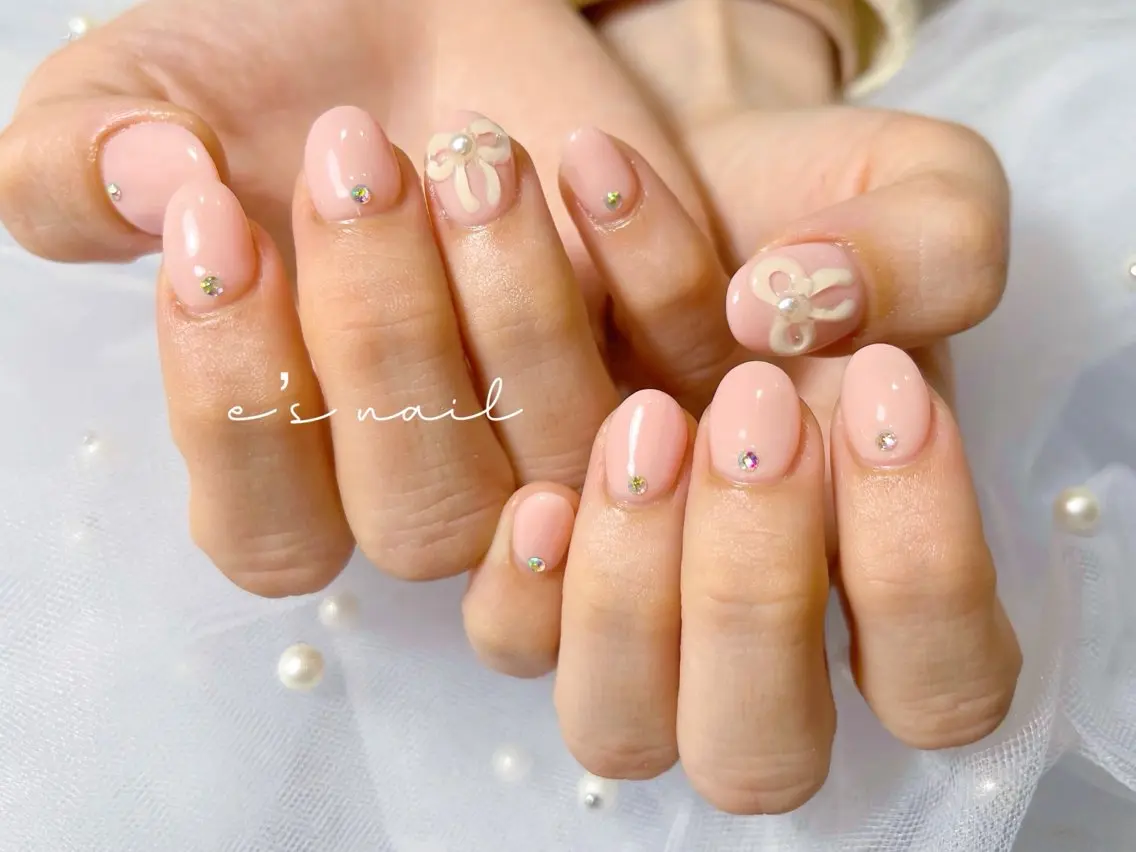 ネイル e’s nail Lumièreのネイルデザイン