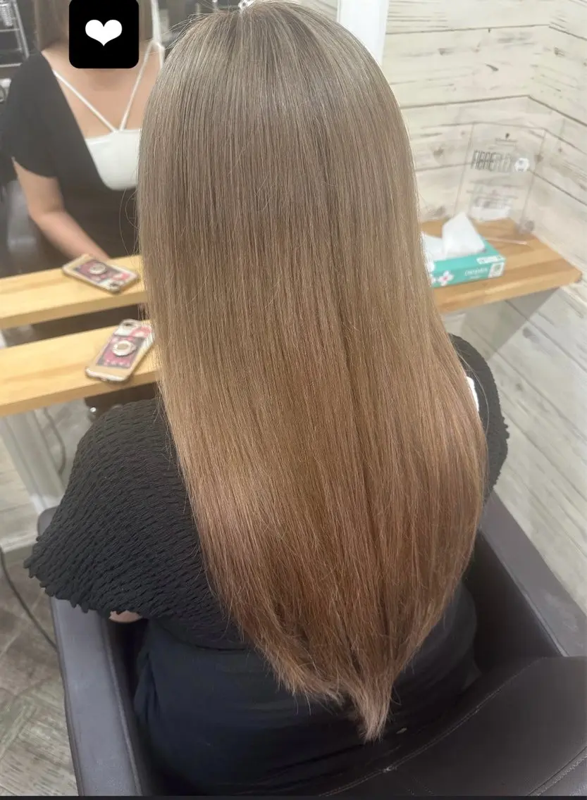 ヘアカラー エクステ 石山 優花のヘアスタイル