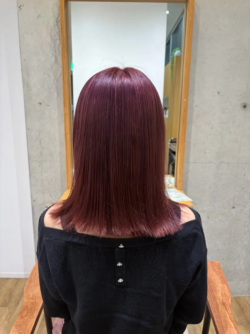 ミディアム 泰中 玲音のヘアスタイル