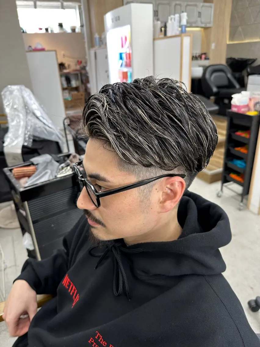 カラー パーマ メンズ カット ヘアカラー パーマ 八谷 将平のヘアスタイル