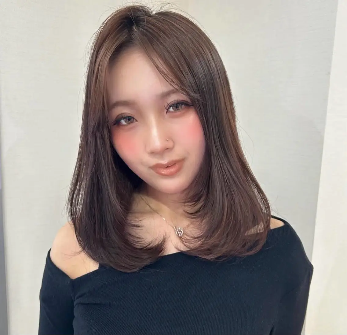 ミディアム 大人色気レイヤー/ 大阪梅田/ユズ🎀のヘアスタイル