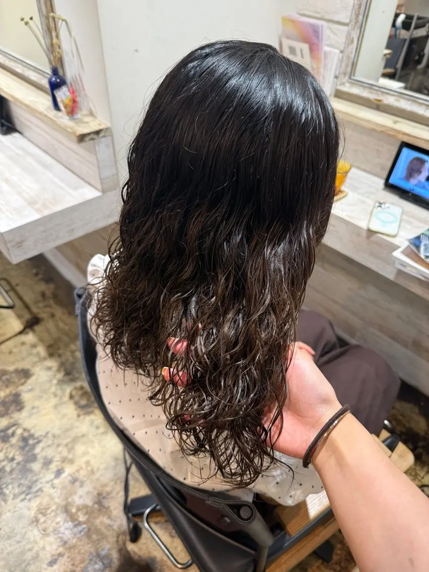 ミディアム パーマ カット パーマ トリートメント 透明感カラー/パーマ 🌀アオノのヘアスタイル