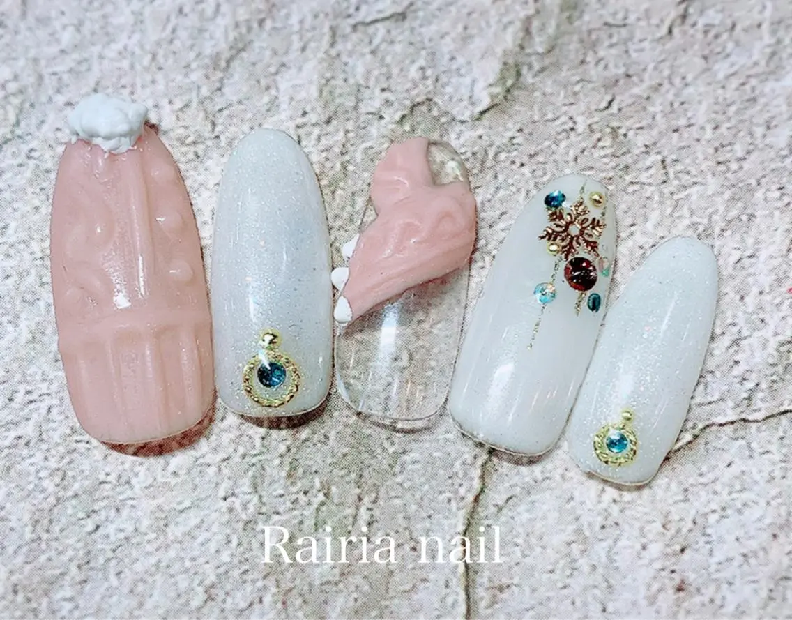 ミディアム ネイル アートネイル ジェルネイル パラジェル 冬ネイル Rairia nail本八幡店のネイルデザイン