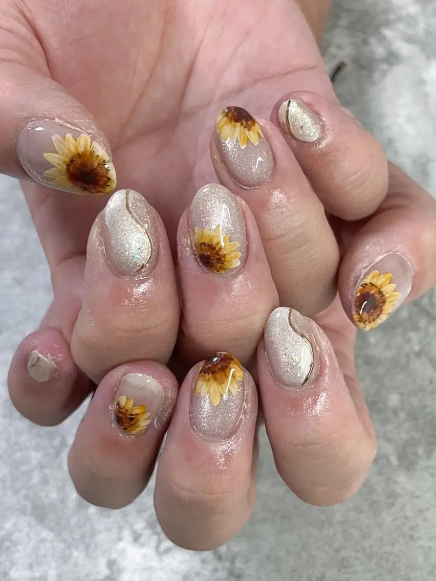ネイル ハンドネイル FIORITURA aiのネイルデザイン