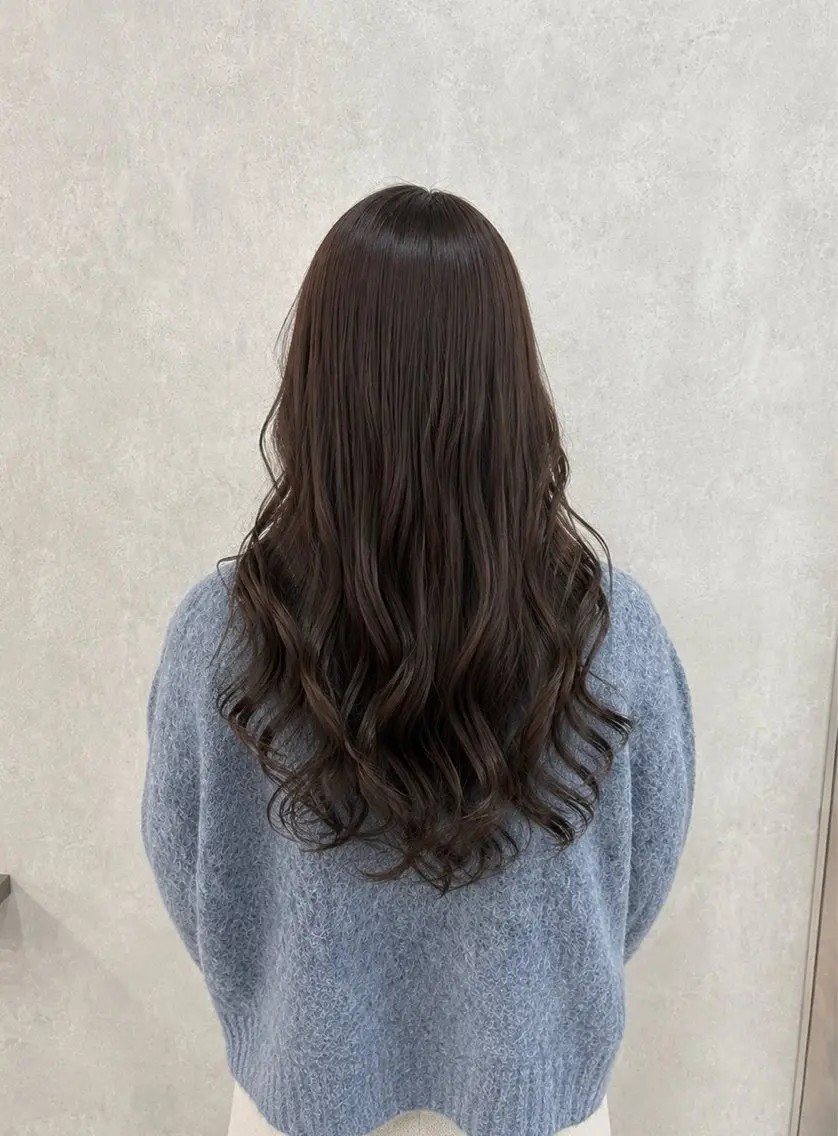 ロング 佐藤 琴海のヘアスタイル