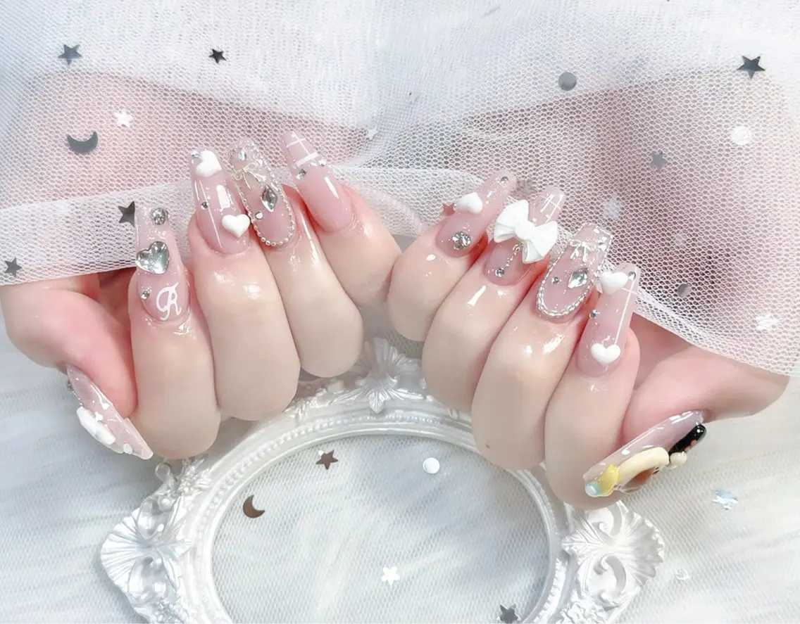 ネイル チークネイル 長さ出し フレンチネイル ジェルネイル グラデーション ハンドネイル THANHTHANH NAILのネイルデザイン