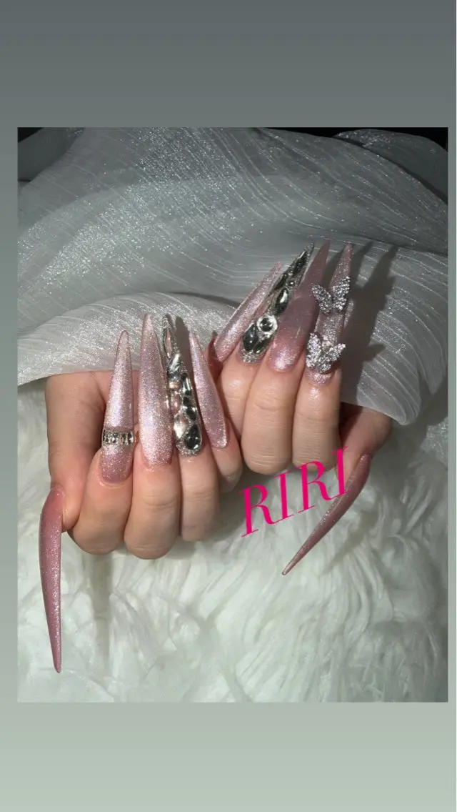 ネイル ハンドネイル ネイルサロン RIRIのネイルデザイン