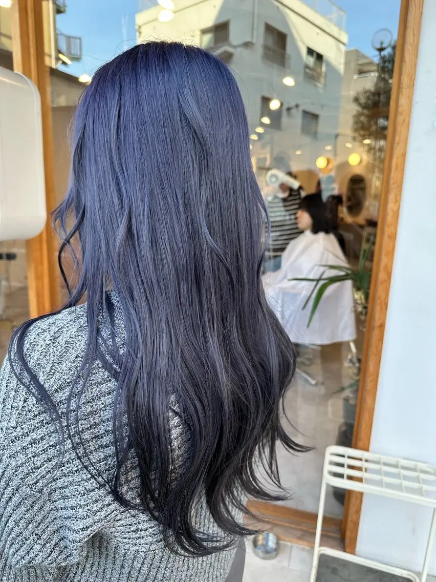 ロング カラー ブルーカラー ブルーグレー ブルーグレージュ グレージュ ヘアカラー トリートメント 特殊カラー特化 ✂️SHIAN フジのヘアスタイル