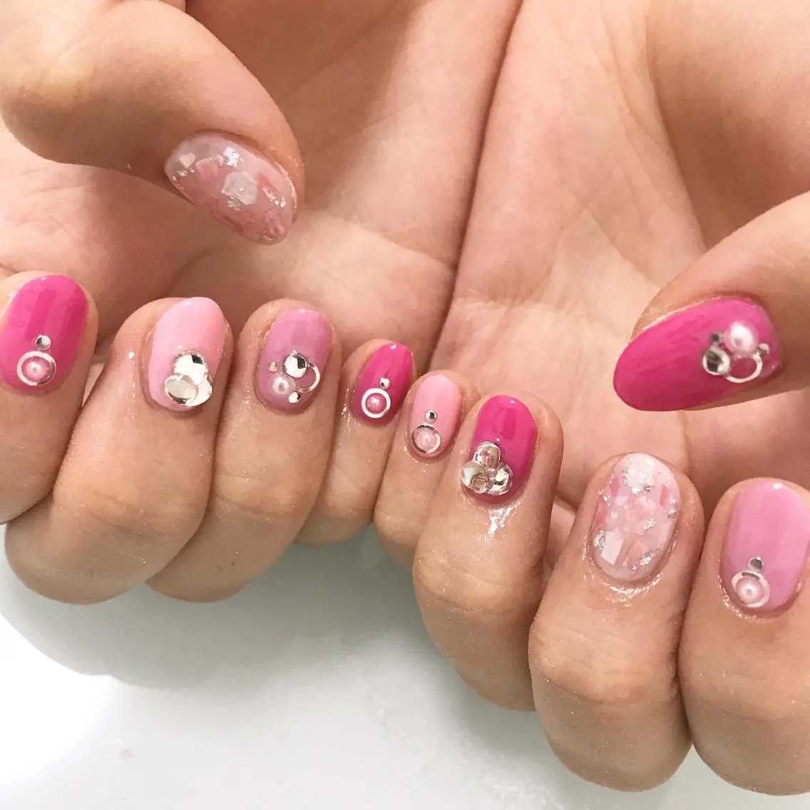 ネイル 板垣 綾乃のネイルデザイン