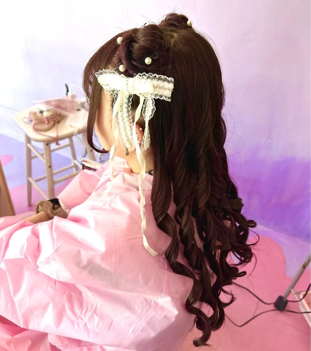 ロング ヘアアレンジ ♮やっしー♮ 🌈派手髪🌈のヘアスタイル
